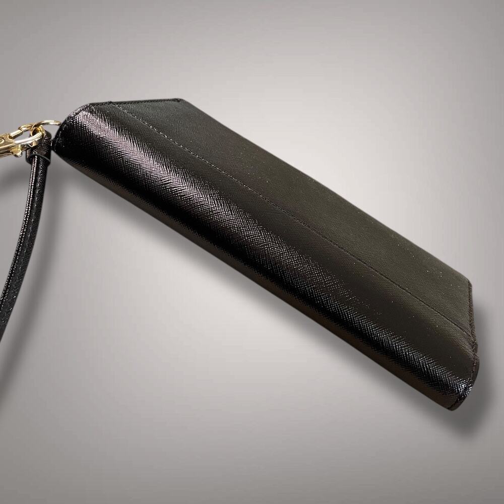 Like New TORY BURCH Black Saffiano Leather Robinson Envelope Wristlet Clutch - Picture 4 of 14